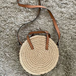 H&M round straw shoulder bag purse